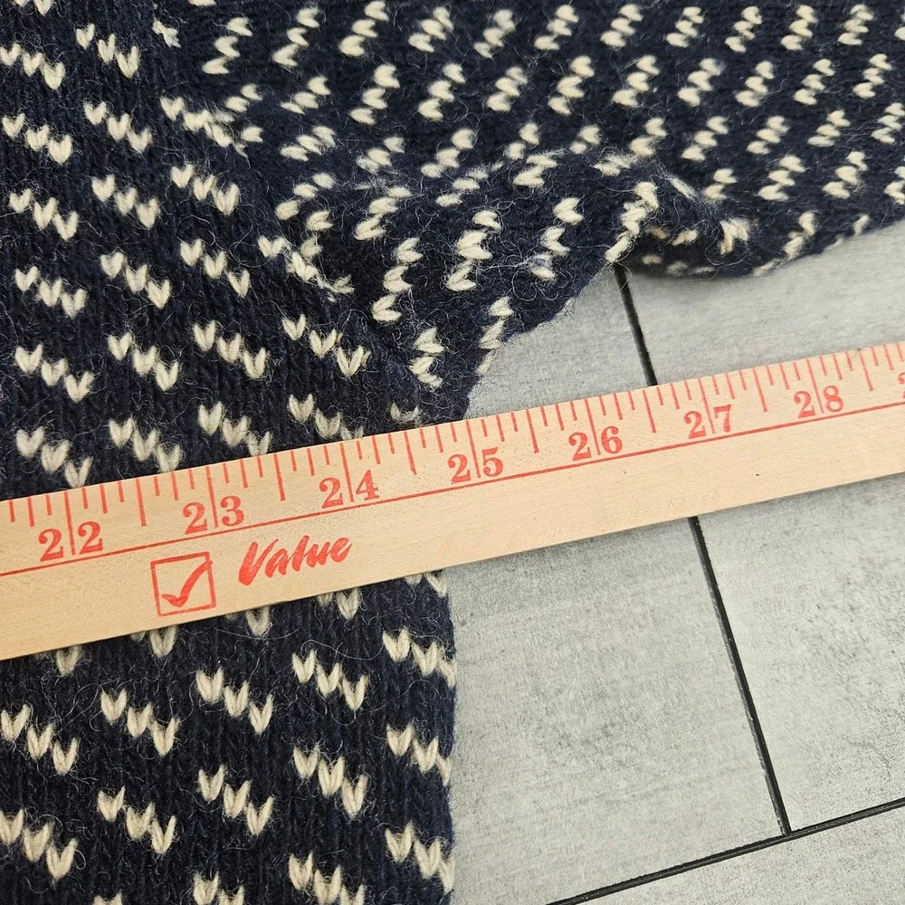 Vintage LL Bean Birdseye Sweater Navy Blue Wool Blend Norway Crewneck Med-Large - Picture 5 of 8